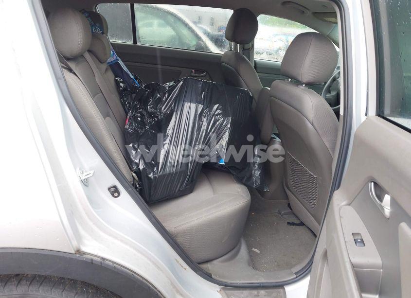 Photo 8 of 2012 Kia Sportage LX (VIN KNDPB3A23C7340281)