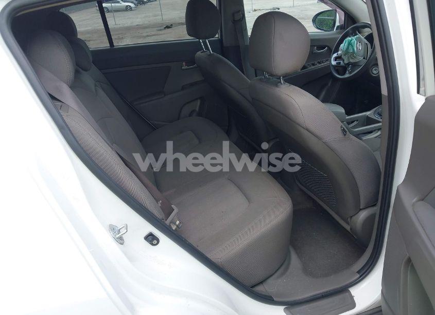 Photo 8 of 2013 Kia Sportage LX (VIN KNDPB3A23D7391619)