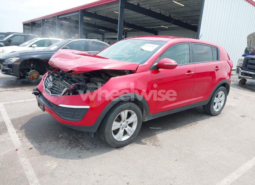Photo 2 of 2013 Kia Sportage LX (VIN KNDPB3A24D7485007)