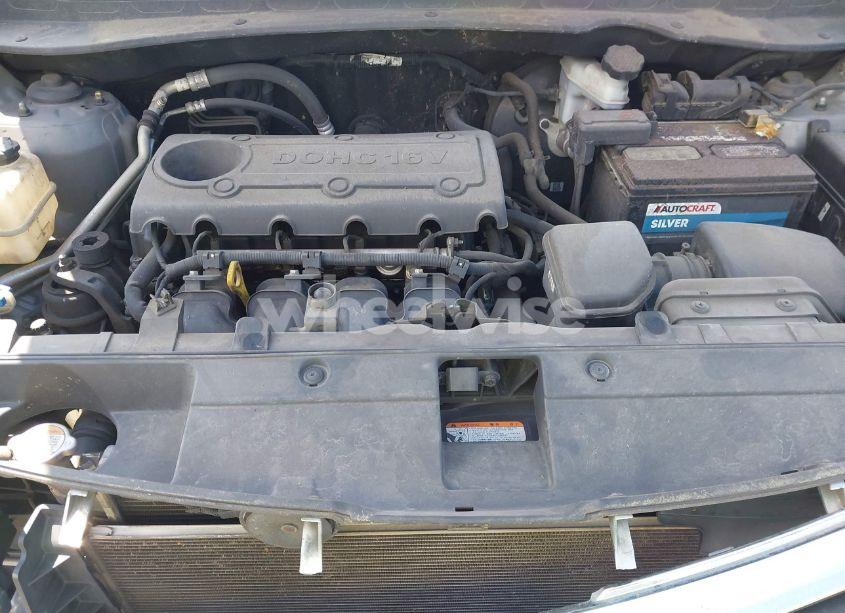 Photo 10 of 2011 Kia Sportage LX (VIN KNDPB3A25B7066046)