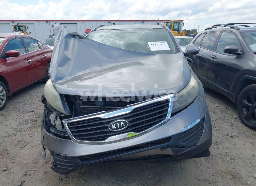 Photo 13 of 2011 Kia Sportage LX (VIN KNDPB3A25B7066046)