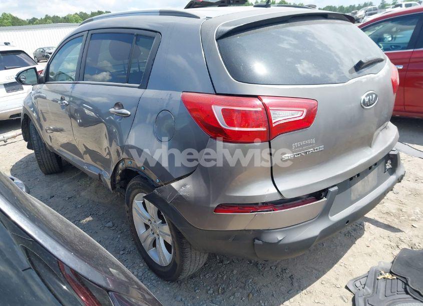 Photo 3 of 2011 Kia Sportage LX (VIN KNDPB3A25B7066046)