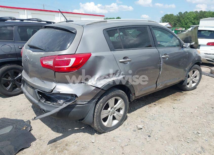 Photo 4 of 2011 Kia Sportage LX (VIN KNDPB3A25B7066046)