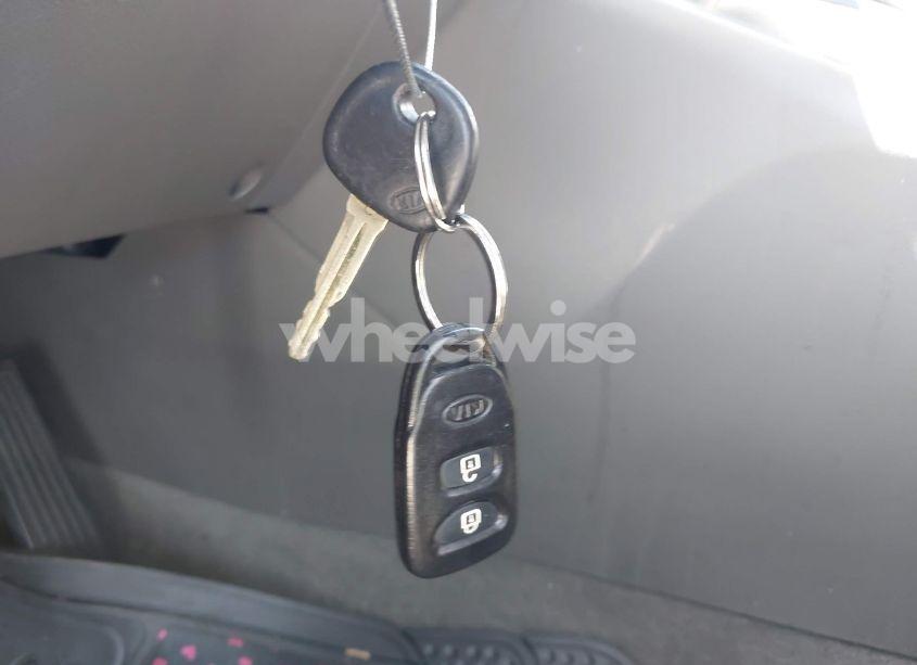 Photo 11 of 2011 Kia Sportage LX (VIN KNDPB3A25B7099564)