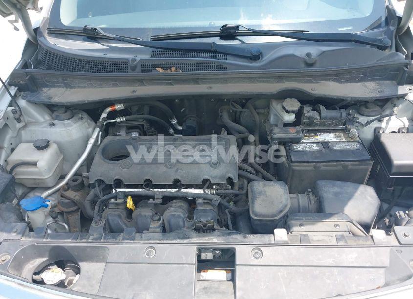 Photo 10 of 2012 Kia Sportage LX (VIN KNDPB3A25C7300865)