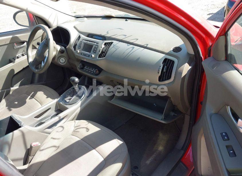 Photo 5 of 2013 Kia Sportage LX (VIN KNDPB3A25D7437838)