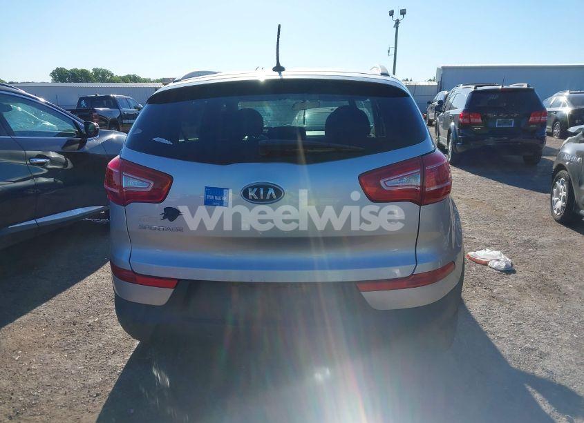 Photo 16 of 2011 Kia Sportage LX (VIN KNDPB3A26B7113228)