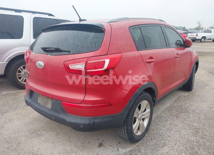 Photo 4 of 2012 Kia Sportage LX (VIN KNDPB3A26C7250400)