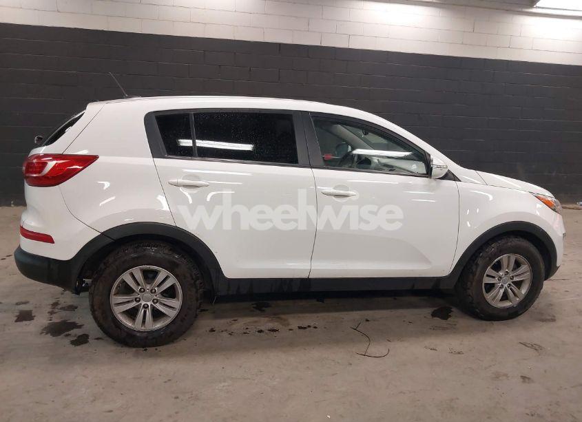 Photo 13 of 2011 Kia Sportage LX (VIN KNDPB3A28B7061164)