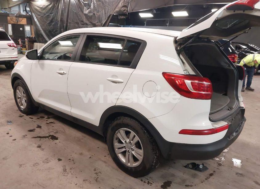 Photo 3 of 2011 Kia Sportage LX (VIN KNDPB3A28B7061164)