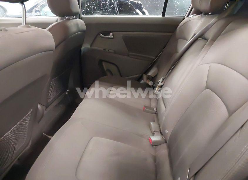 Photo 8 of 2011 Kia Sportage LX (VIN KNDPB3A28B7061164)