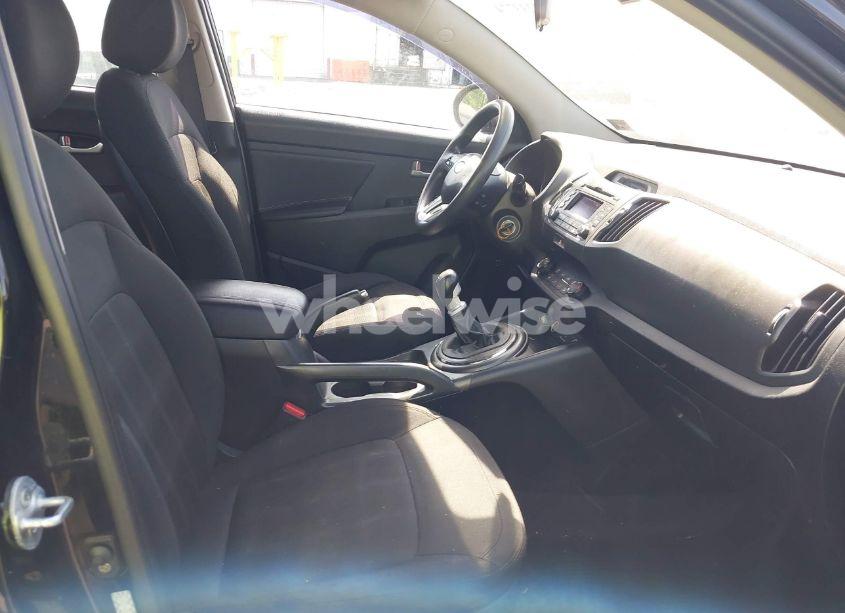 Photo 5 of 2012 Kia Sportage LX (VIN KNDPB3A28C7187185)