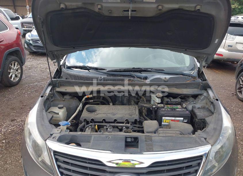 Photo 10 of 2012 Kia Sportage LX (VIN KNDPB3A29C7184151)