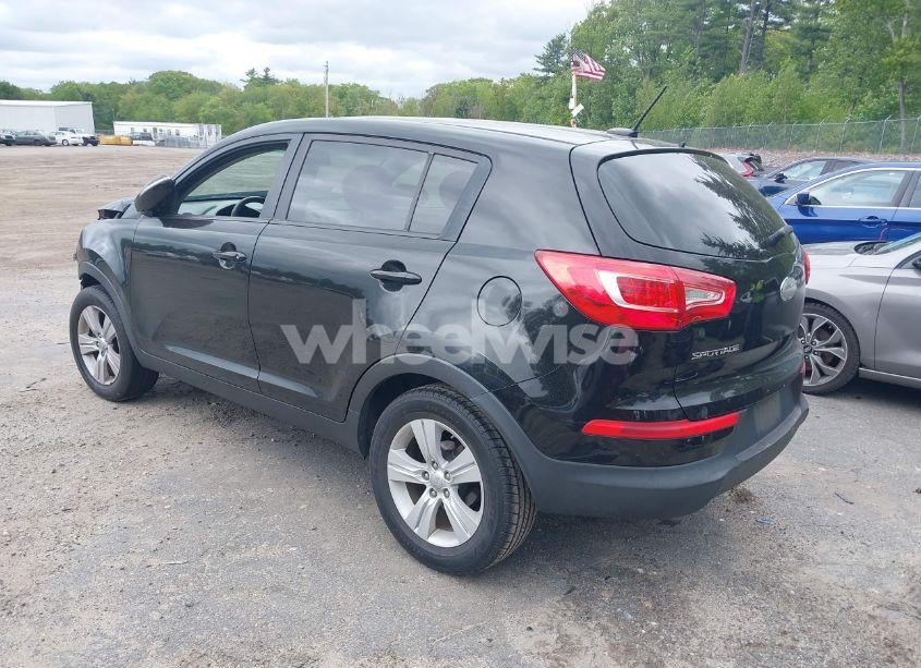 Photo 3 of 2013 Kia Sportage LX (VIN KNDPB3A29D7537246)