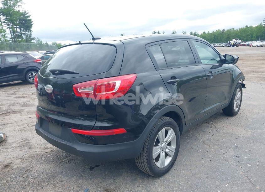 Photo 4 of 2013 Kia Sportage LX (VIN KNDPB3A29D7537246)