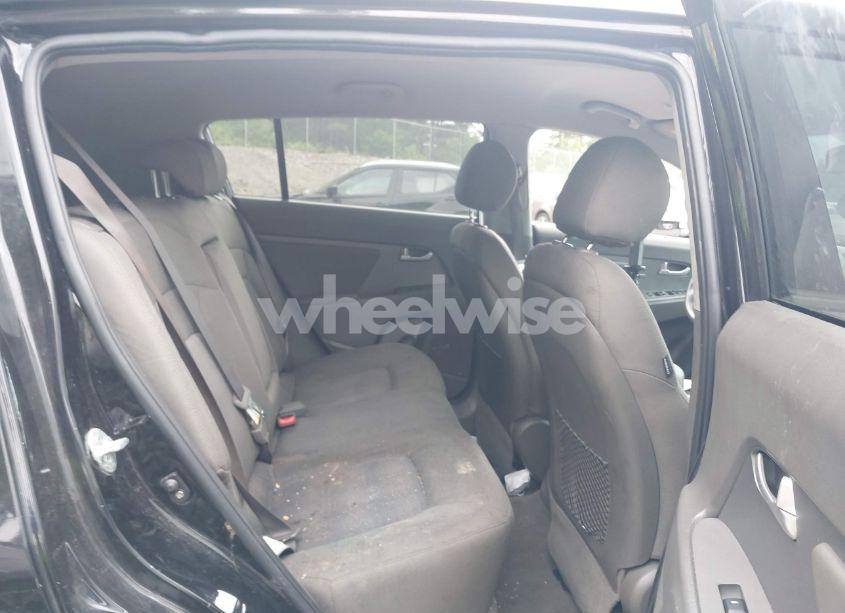 Photo 8 of 2013 Kia Sportage LX (VIN KNDPB3A29D7537246)