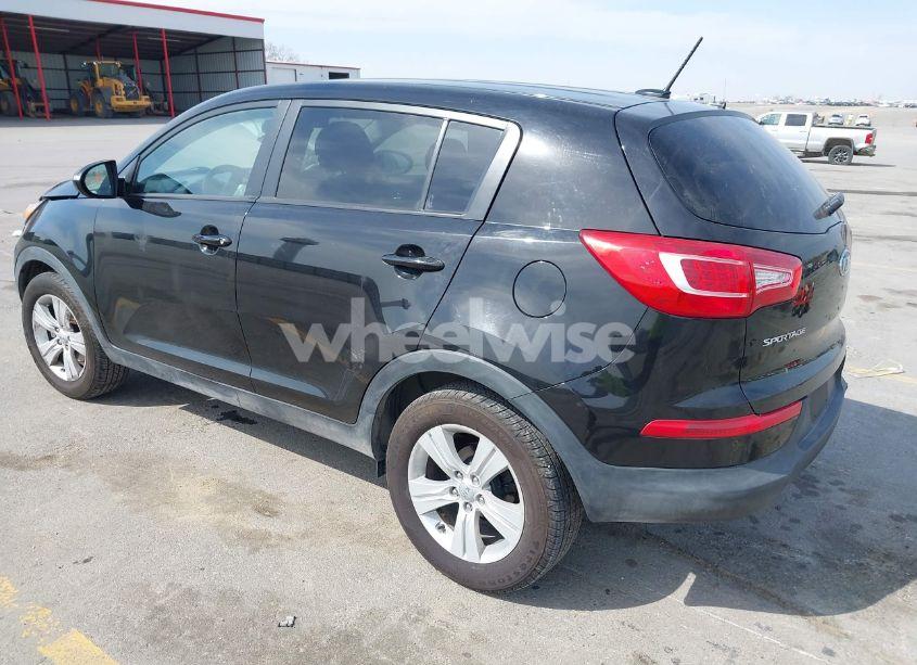 Photo 3 of 2012 Kia Sportage LX (VIN KNDPB3A2XC7198303)