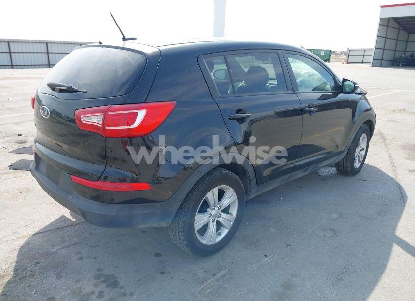 Photo 4 of 2012 Kia Sportage LX (VIN KNDPB3A2XC7198303)