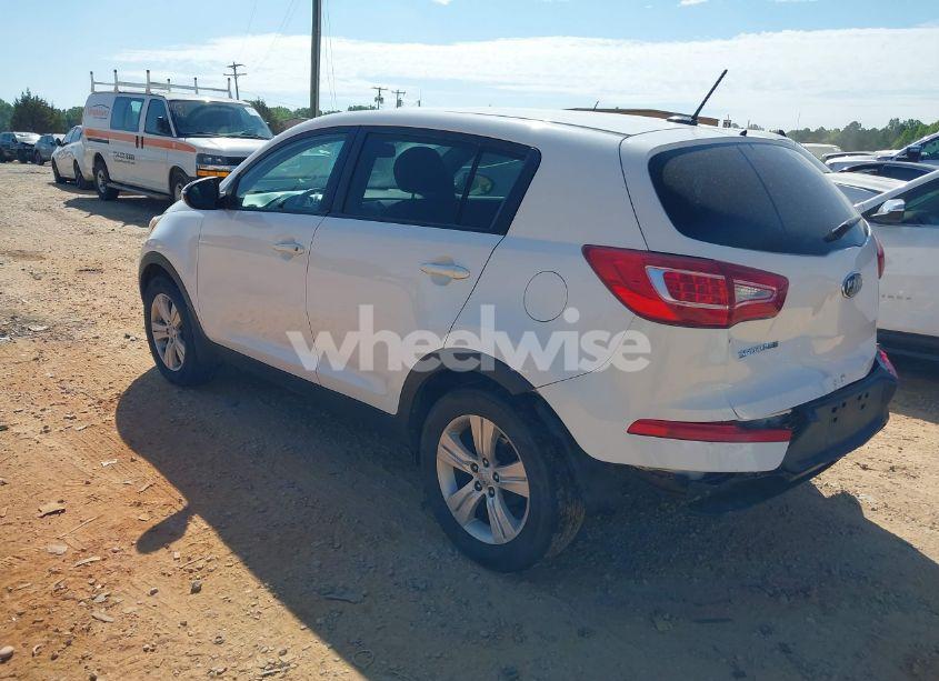 Photo 3 of 2012 Kia Sportage LX (VIN KNDPB3A2XC7228819)