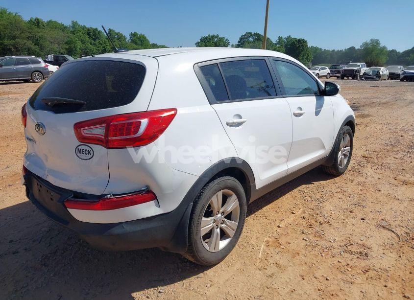 Photo 4 of 2012 Kia Sportage LX (VIN KNDPB3A2XC7228819)