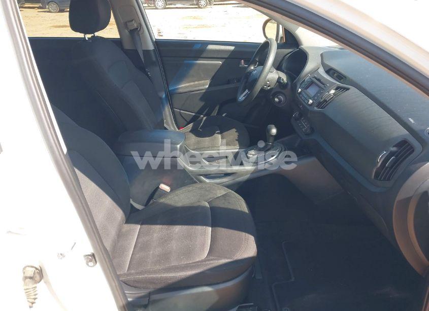Photo 5 of 2012 Kia Sportage LX (VIN KNDPB3A2XC7228819)