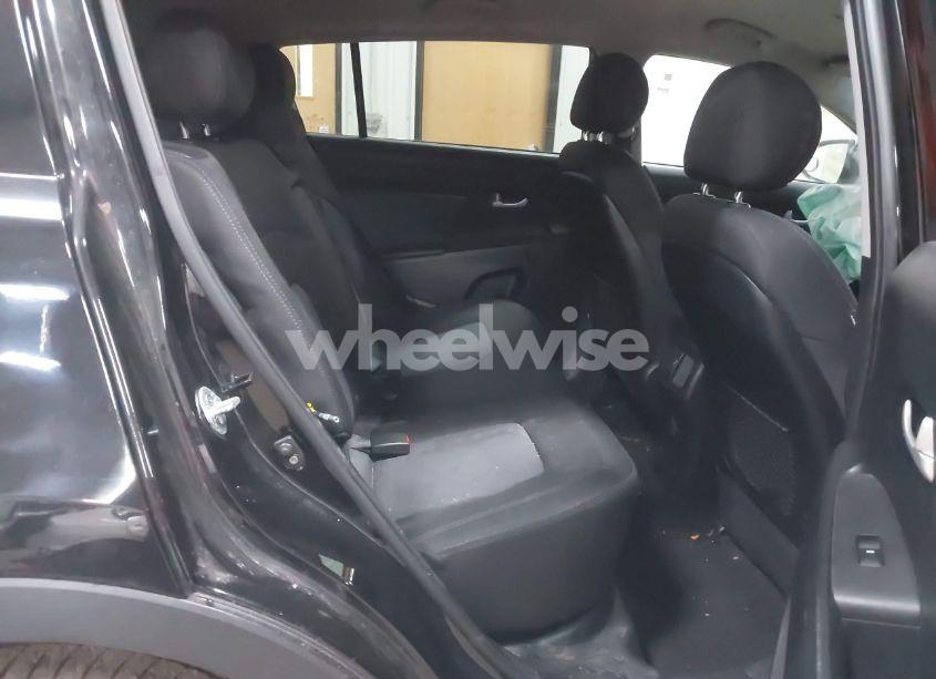 Photo 8 of 2015 Kia Sportage LX (VIN KNDPB3AC0F7701978)