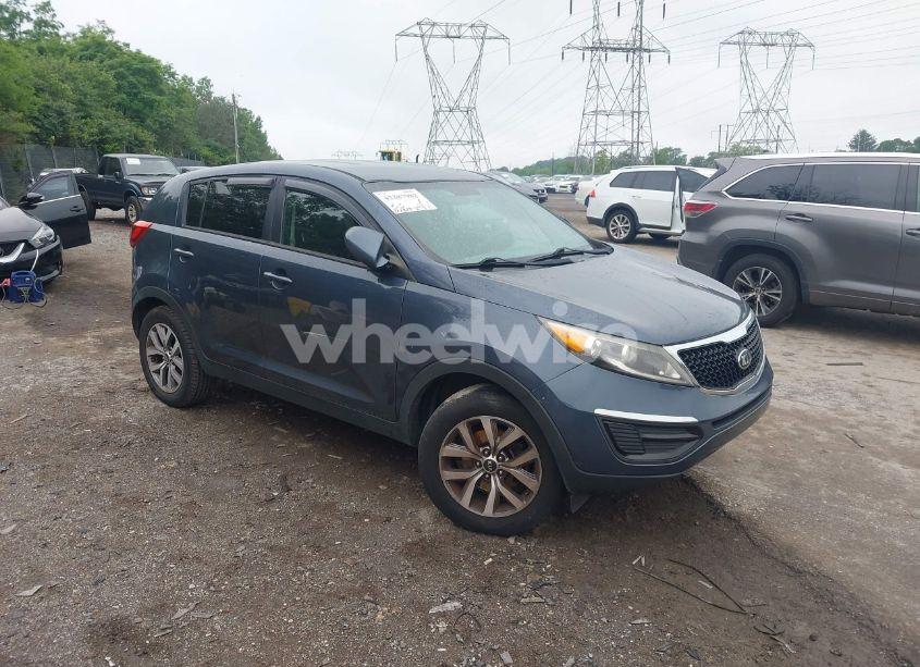 2016 Kia Sportage LX (VIN KNDPB3AC0G7818817) main photo