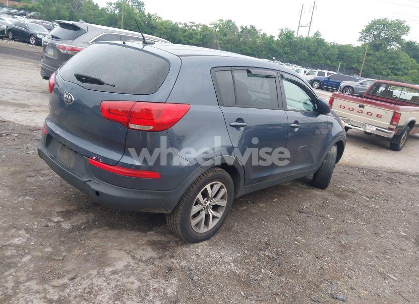 Photo 4 of 2016 Kia Sportage LX (VIN KNDPB3AC0G7818817)