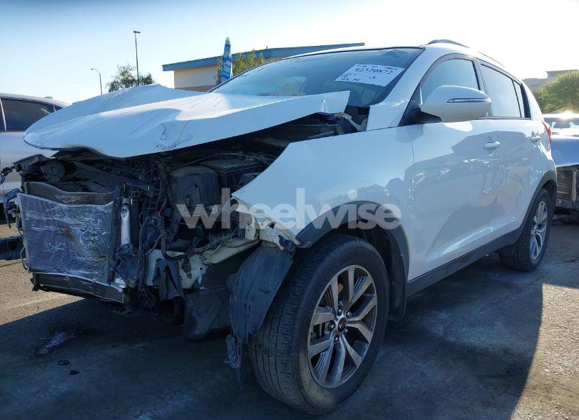 Photo 2 of 2014 Kia Sportage LX (VIN KNDPB3AC1E7606456)