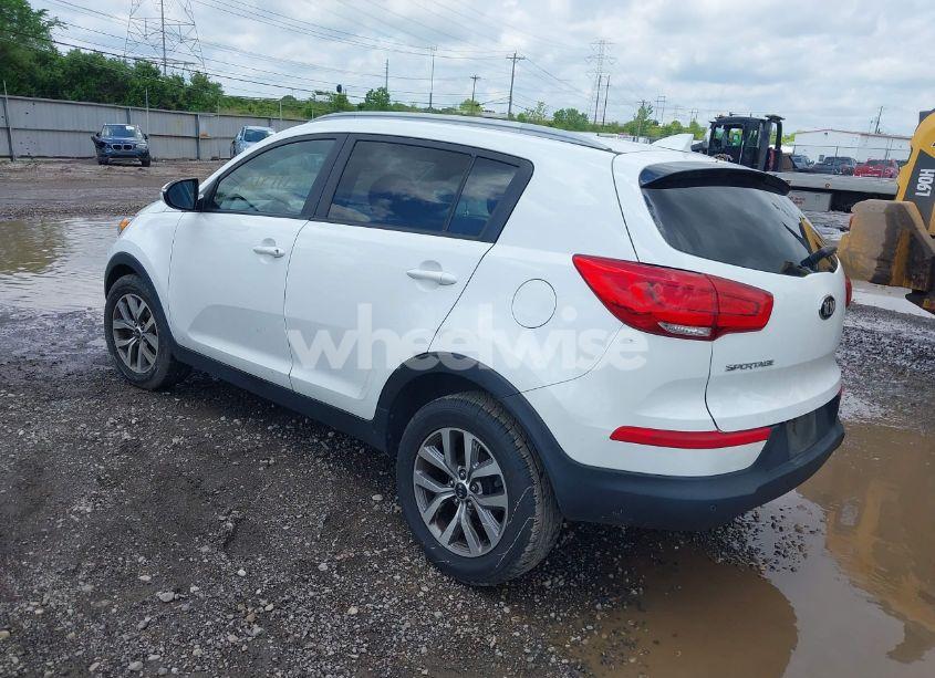 Photo 3 of 2014 Kia Sportage LX (VIN KNDPB3AC2E7602268)