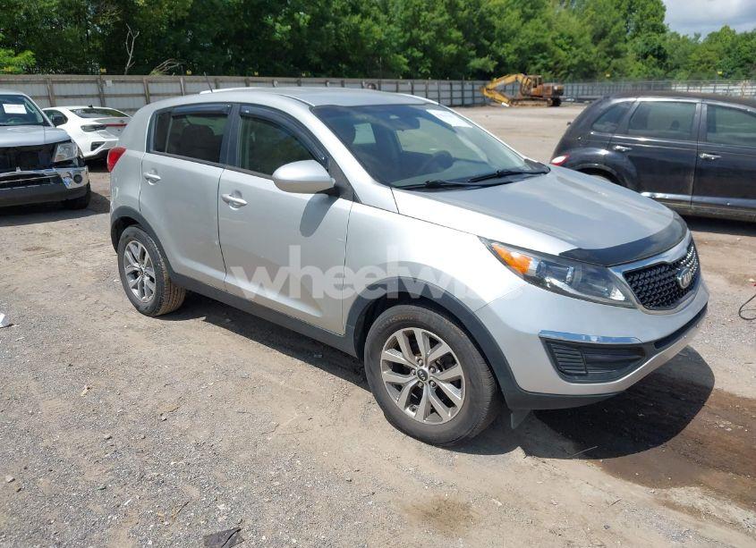 2015 Kia Sportage LX (VIN KNDPB3AC2F7731760) main photo