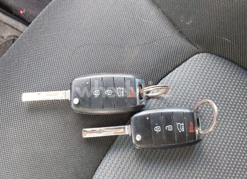 Photo 11 of 2015 Kia Sportage LX (VIN KNDPB3AC2F7742807)