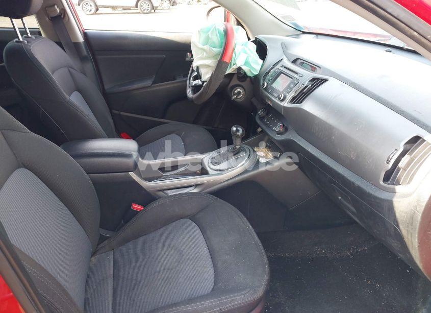 Photo 5 of 2015 Kia Sportage LX (VIN KNDPB3AC4F7686174)