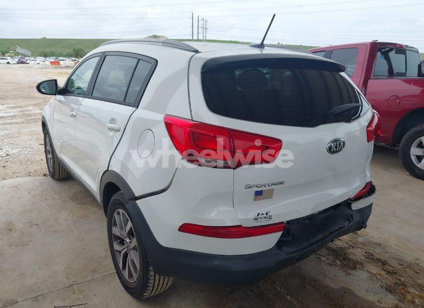 Photo 3 of 2016 Kia Sportage LX (VIN KNDPB3AC4G7802085)