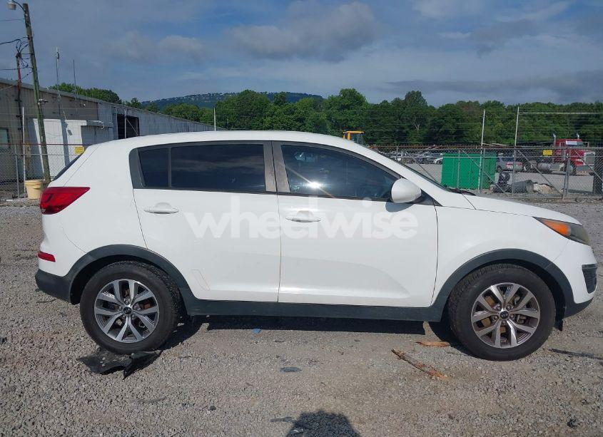 Photo 13 of 2016 Kia Sportage LX (VIN KNDPB3AC4G7811594)