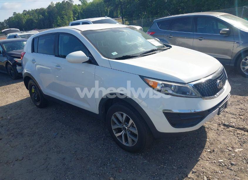 2016 Kia Sportage LX (VIN KNDPB3AC4G7837581) main photo