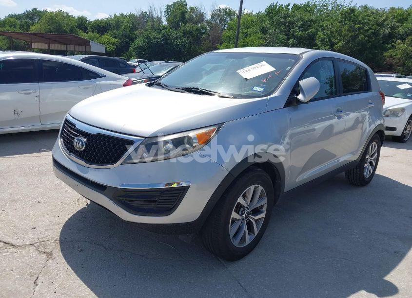 Photo 2 of 2016 Kia Sportage LX (VIN KNDPB3AC4G7865154)