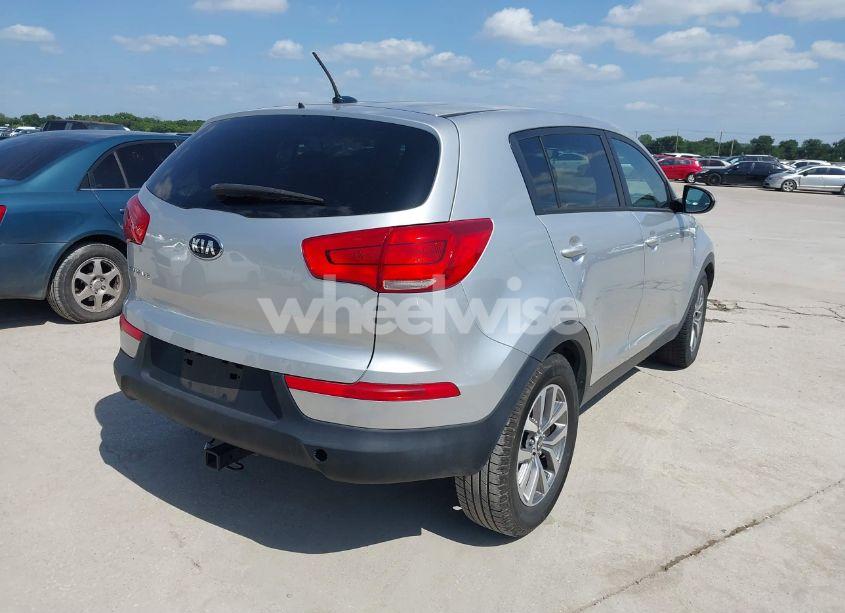 Photo 4 of 2016 Kia Sportage LX (VIN KNDPB3AC4G7865154)