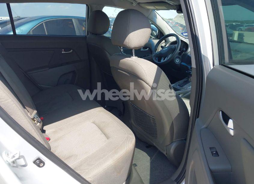 Photo 8 of 2016 Kia Sportage LX (VIN KNDPB3AC4G7865154)