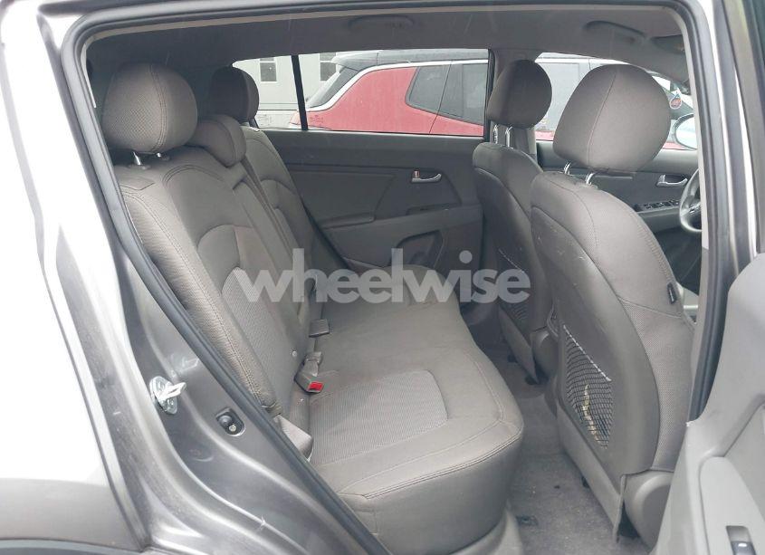 Photo 8 of 2015 Kia Sportage LX (VIN KNDPB3AC5F7719277)