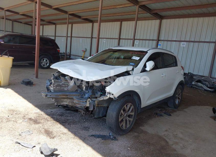 Photo 2 of 2015 Kia Sportage LX (VIN KNDPB3AC5F7760119)