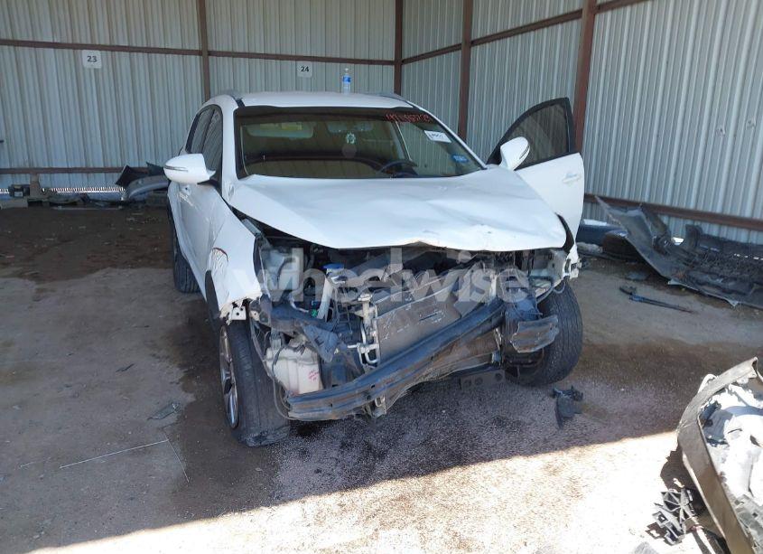 Photo 6 of 2015 Kia Sportage LX (VIN KNDPB3AC5F7760119)