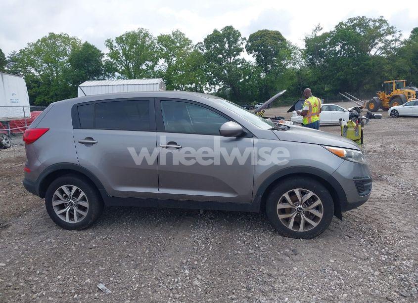 Photo 13 of 2016 Kia Sportage LX (VIN KNDPB3AC5G7866622)