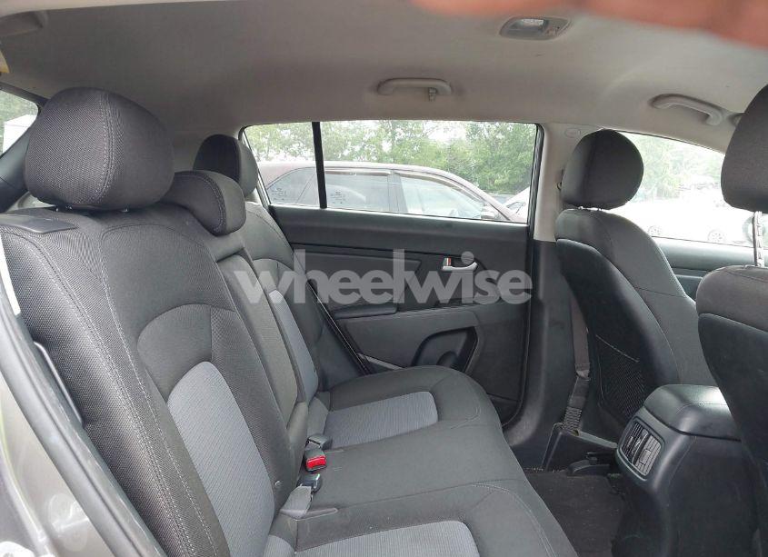 Photo 8 of 2016 Kia Sportage LX (VIN KNDPB3AC5G7866622)