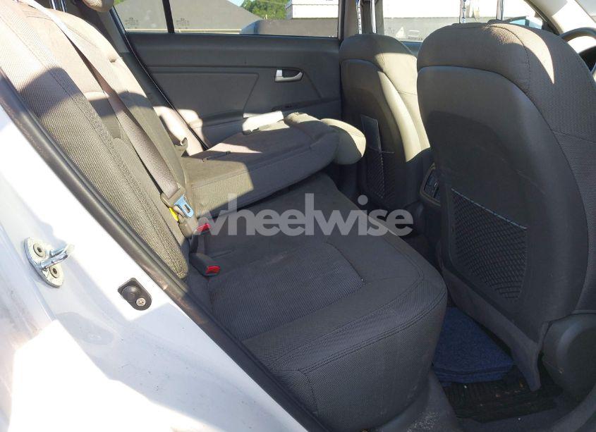 Photo 8 of 2016 Kia Sportage LX (VIN KNDPB3AC5G7880178)