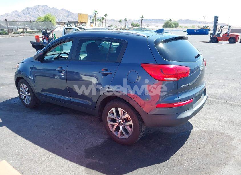Photo 3 of 2015 Kia Sportage LX (VIN KNDPB3AC7F7728949)