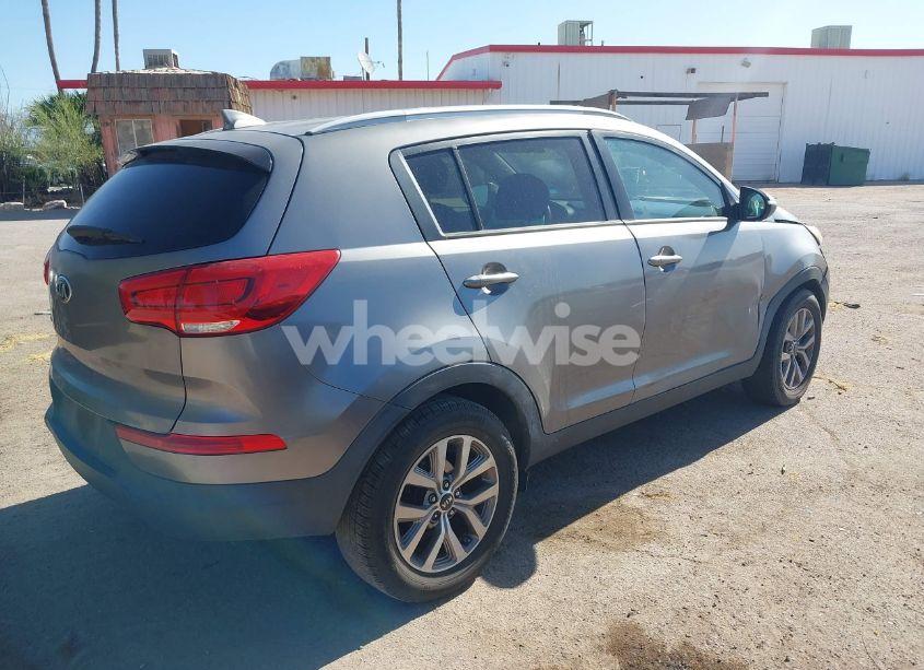 Photo 4 of 2015 Kia Sportage LX (VIN KNDPB3AC9F7737488)