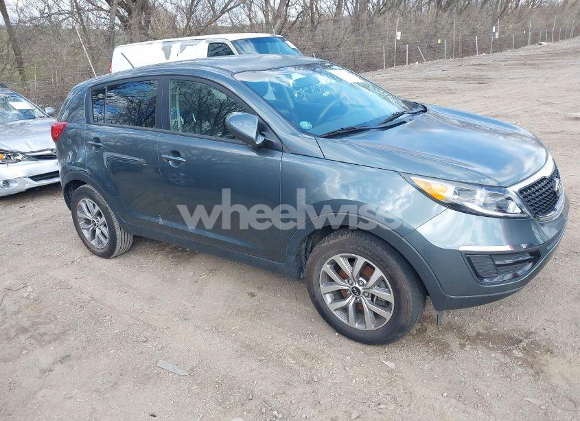 2015 Kia Sportage LX (VIN KNDPB3AC9F7737796) main photo