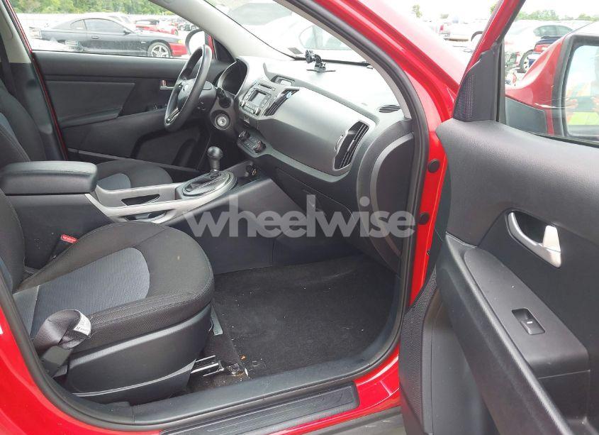 Photo 5 of 2014 Kia Sportage LX (VIN KNDPB3ACXE7638368)