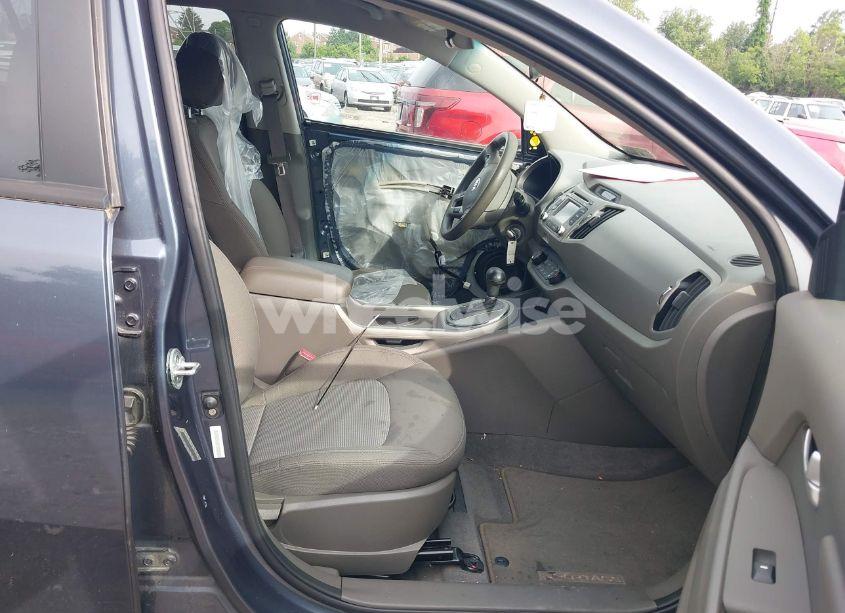 Photo 5 of 2015 Kia Sportage LX (VIN KNDPB3ACXF7672554)